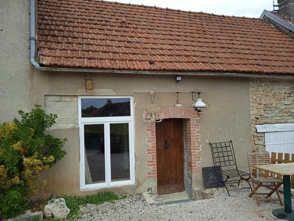 Maisonnette De Mamie Pouilly-en-Auxois Exteriör bild